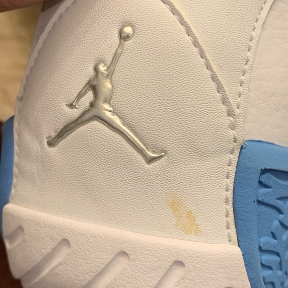 Jordan Icons UNC PE (SOLD) - Picture 7 of 8